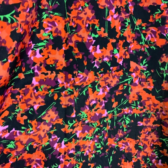 Large nwot Lularoe Silky floral Lindsay kimono - Picture 3 of 5